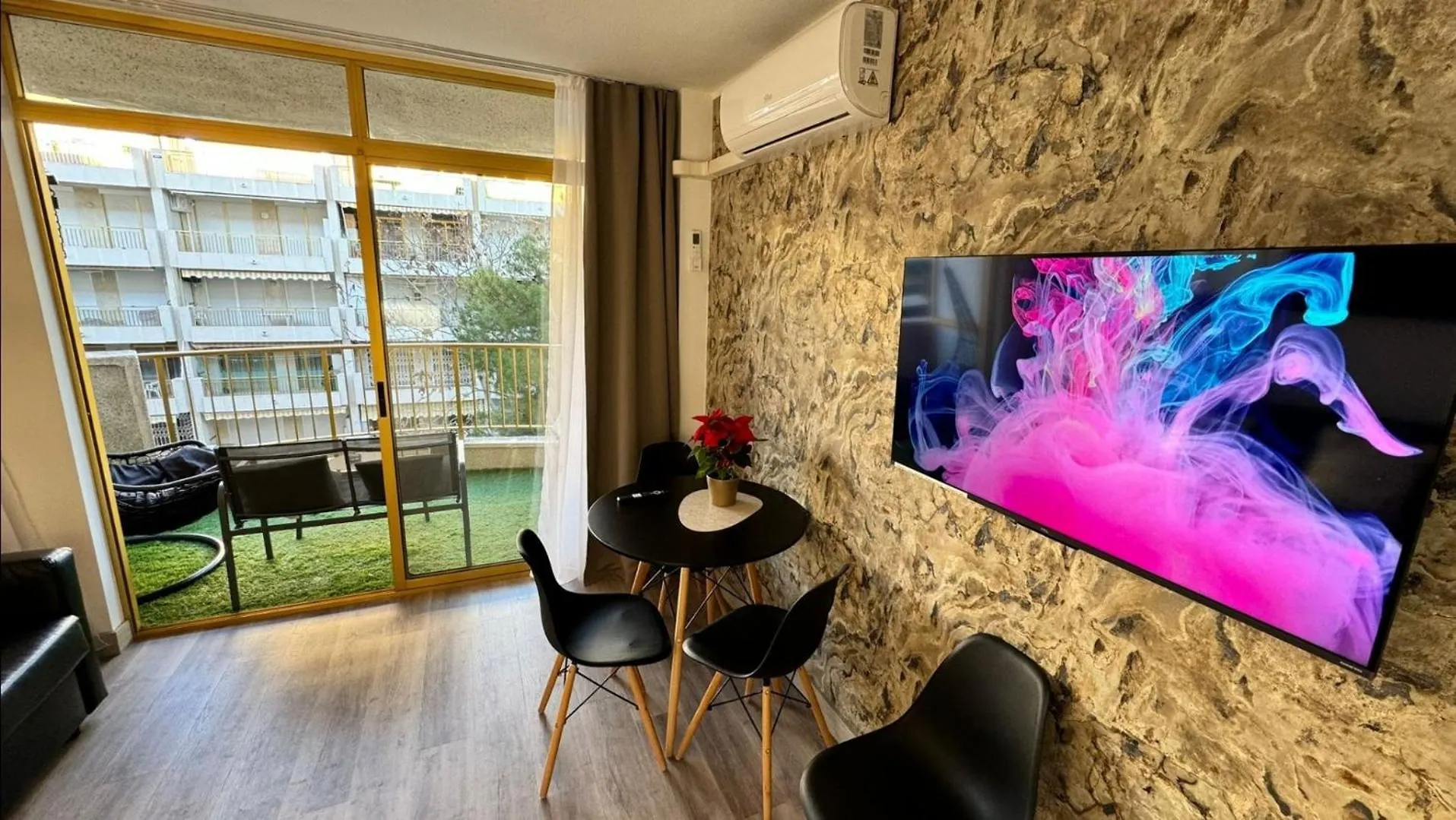 A Estrenar Preciosos Apartamentos Aparthotel Inter2, New Apartments Ln Aparthotel 12 Months Open! Self Check In! Reserva Garaje! Salou