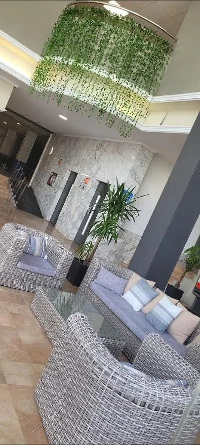 Aparthotel Inter2: New Self-Check-In Apartments with Garage Salou